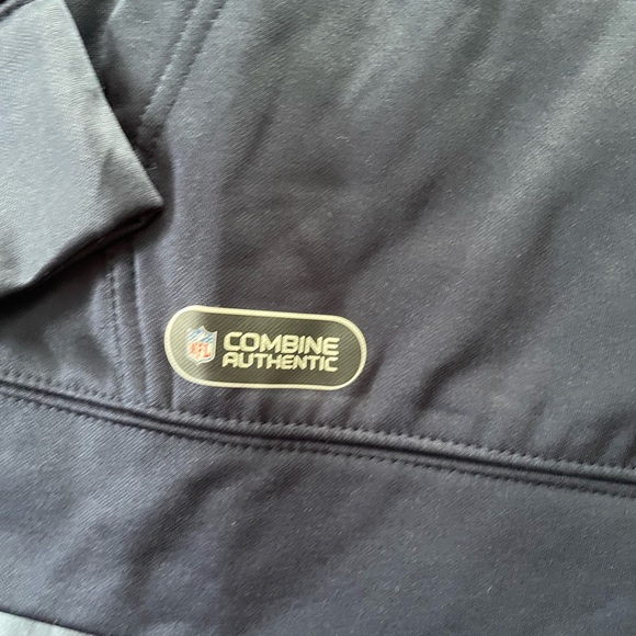 NWT NE Patriots Sweatshirt - Picture 4 of 6